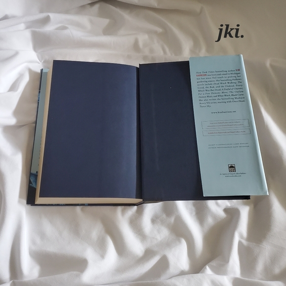 Black Magic Sanction by: Kim Harrison - Picture 9 of 11